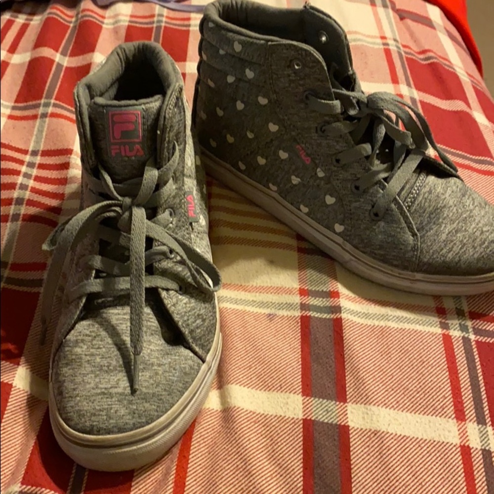 Girls gray Fila Hi top sneakers